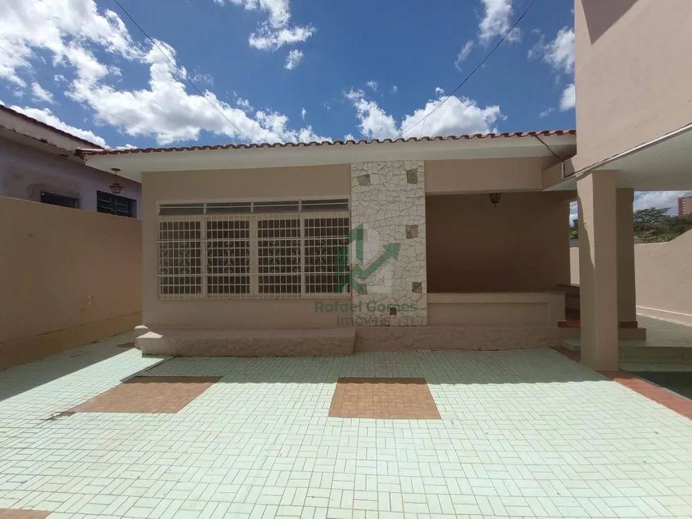 Casa, 4 quartos, 150 m² - Foto 1