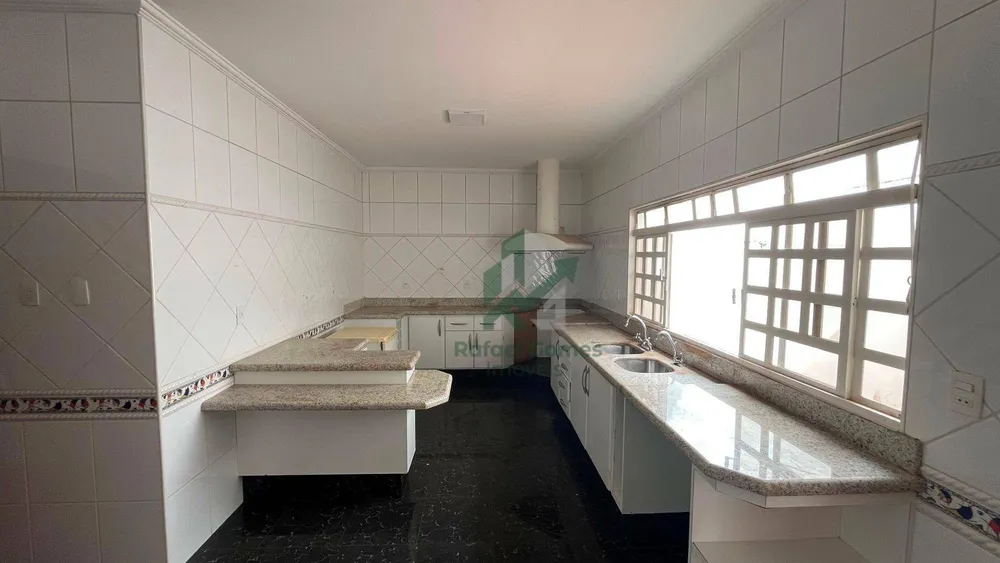 Casa, 3 quartos, 175 m² - Foto 2