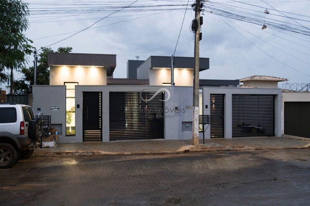 Casa, 3 quartos, 114 m² - Foto 1