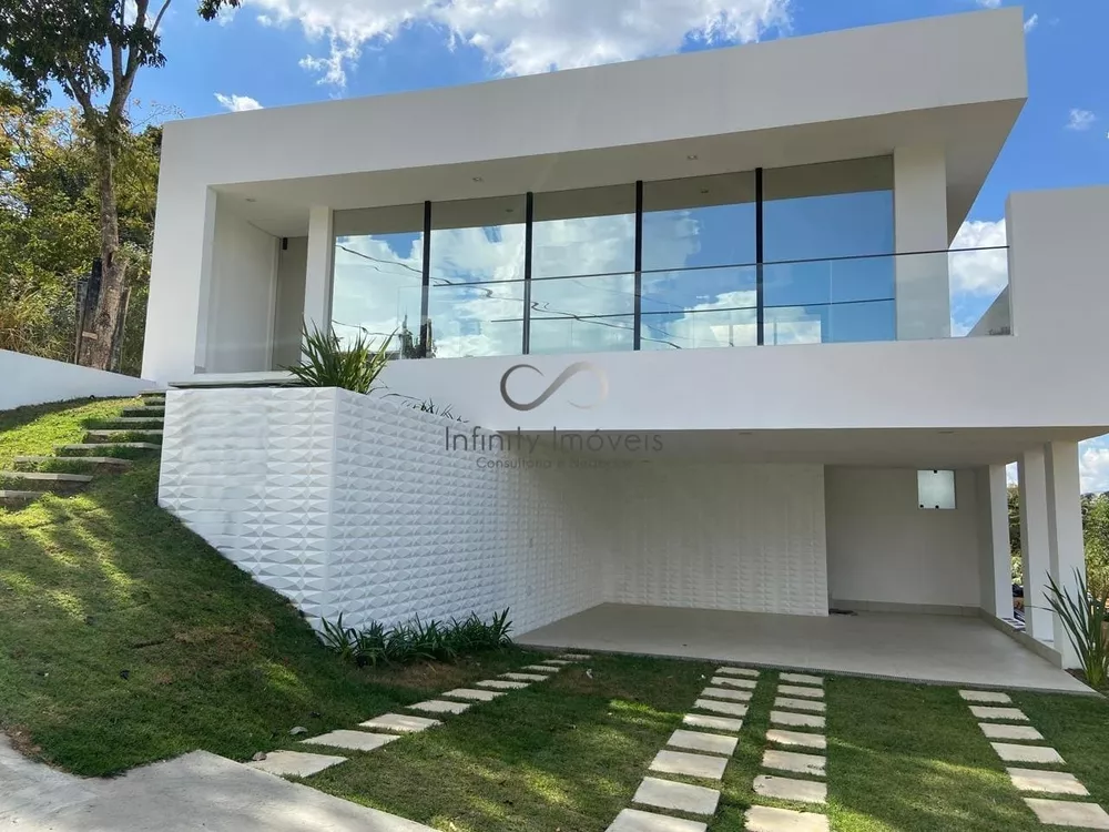 Casa de Condomínio à venda com 3 quartos, 258m² - Foto 1