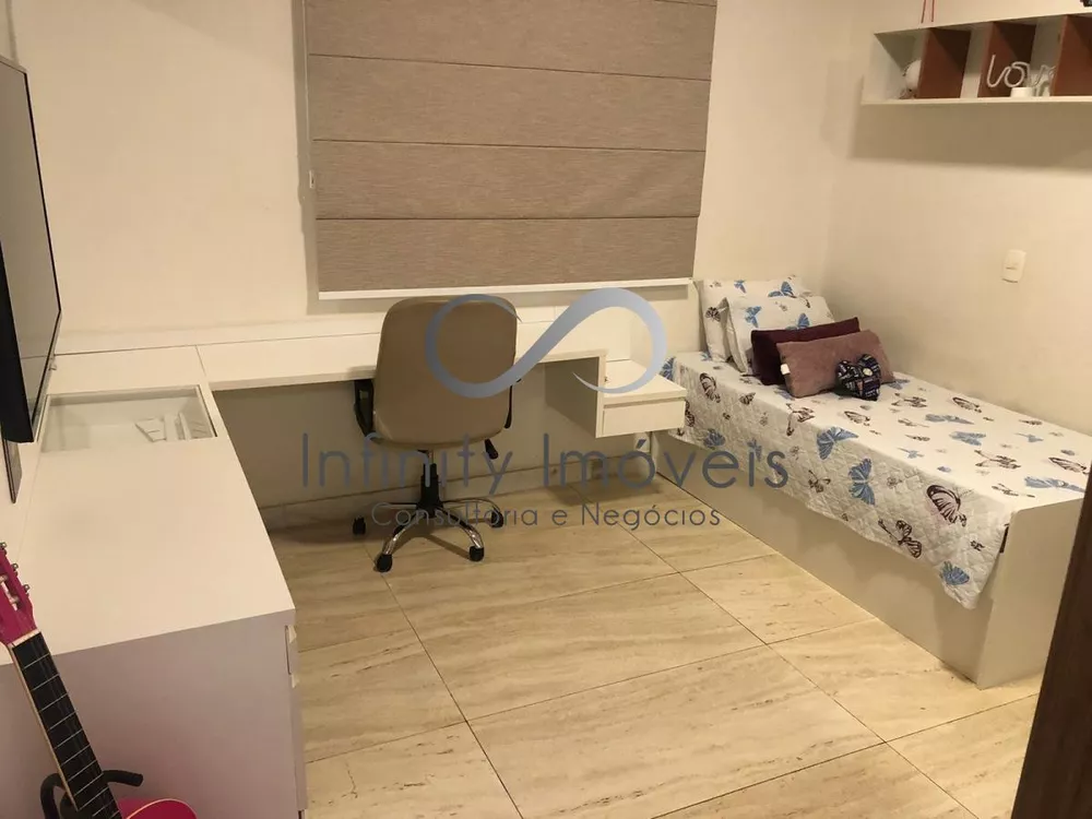 Casa, 3 quartos, 267 m² - Foto 1