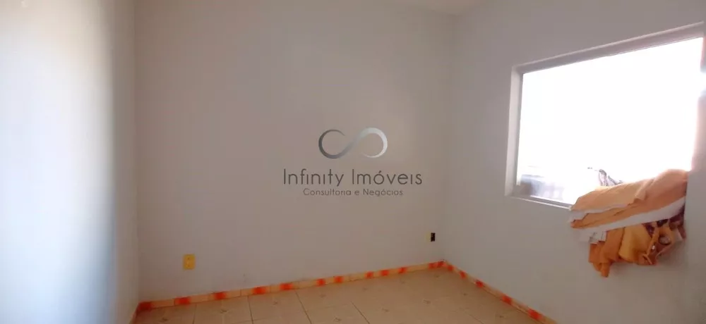 Casa à venda com 3 quartos, 100m² - Foto 18