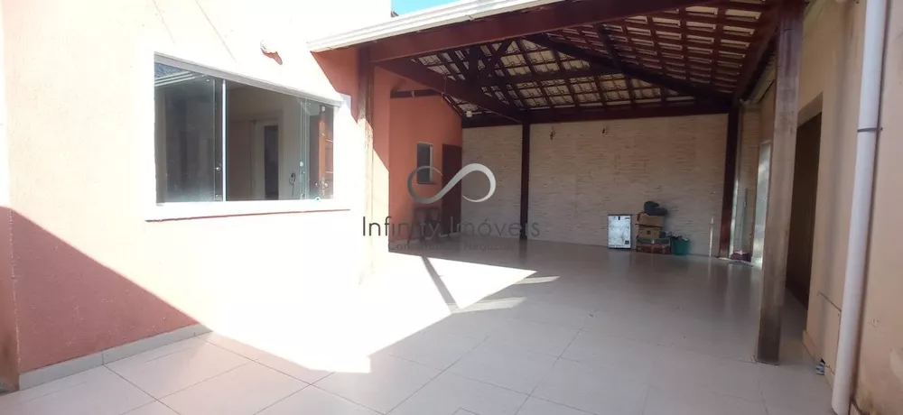 Casa à venda com 3 quartos, 100m² - Foto 3