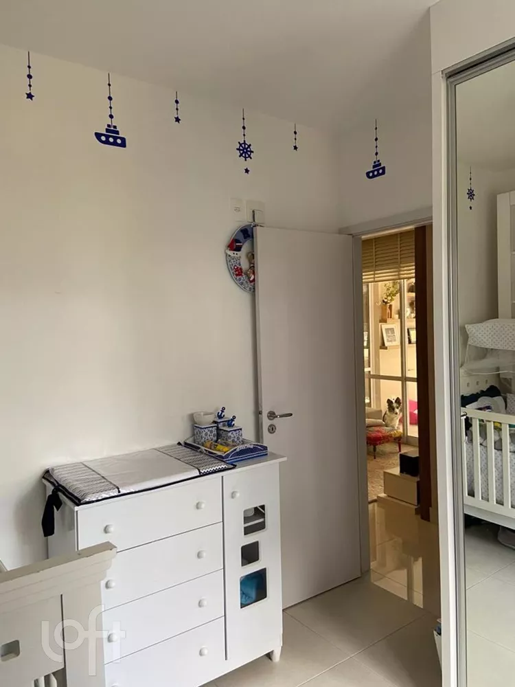 Apartamento à venda com 2 quartos, 72m² - Foto 4