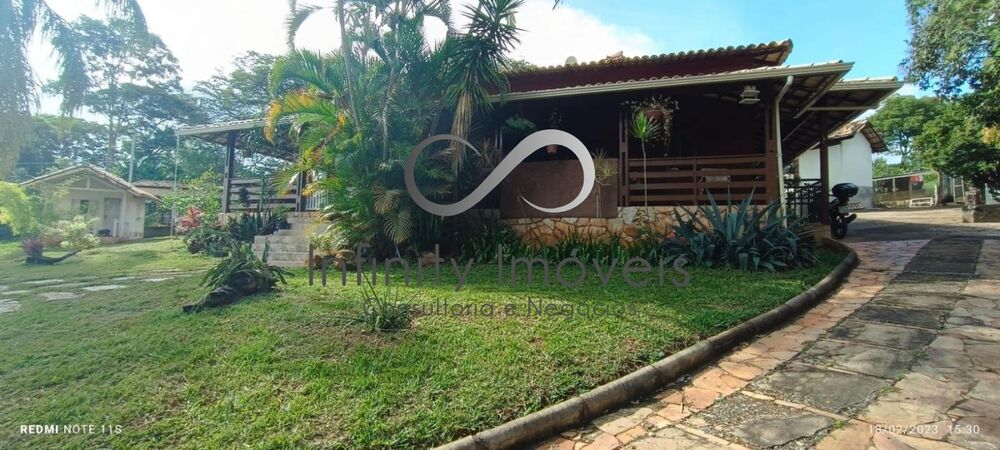 Casa de Condomínio à venda com 3 quartos, 350m² - Foto 2