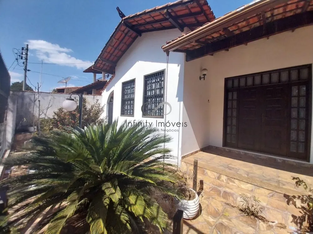 Casa, 4 quartos, 170 m² - Foto 1