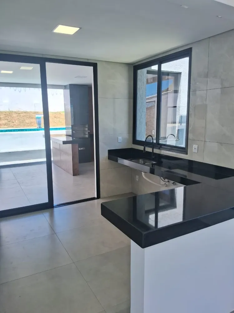 Casa, 4 quartos, 238 m² - Foto 8