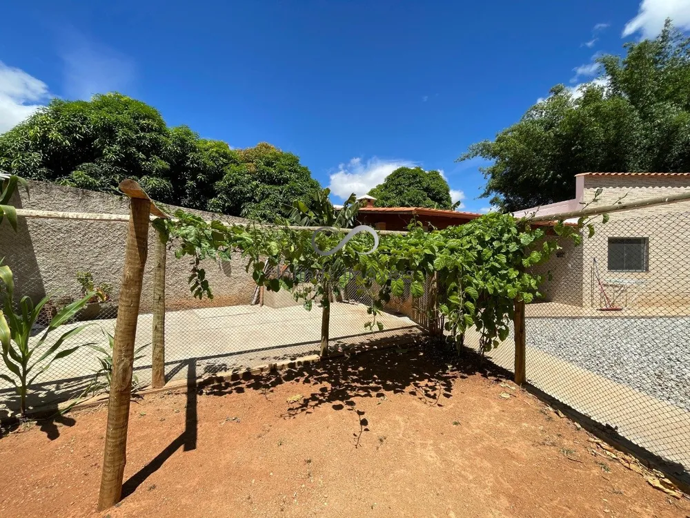 Casa, 6 quartos, 205 m² - Foto 3