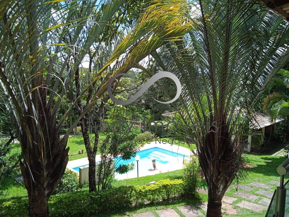 Sítio, 4 quartos, 2600 m² - Foto 1