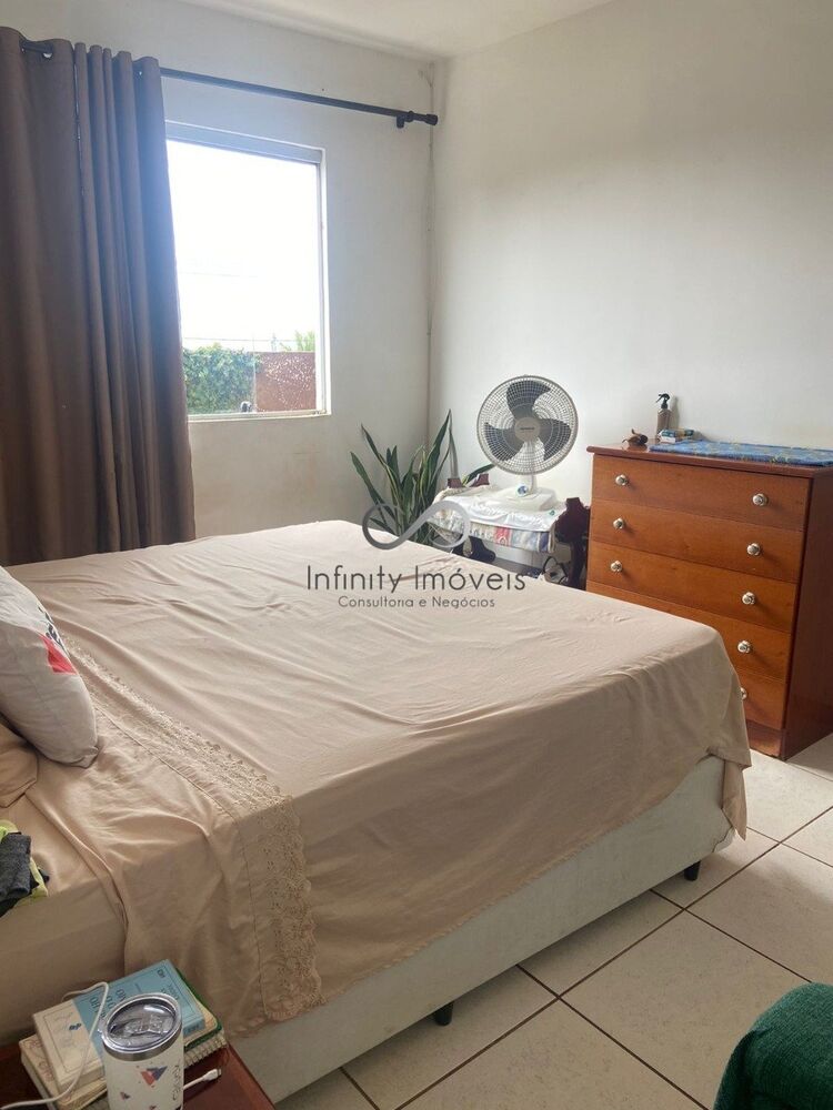Casa, 4 quartos, 145 m² - Foto 1
