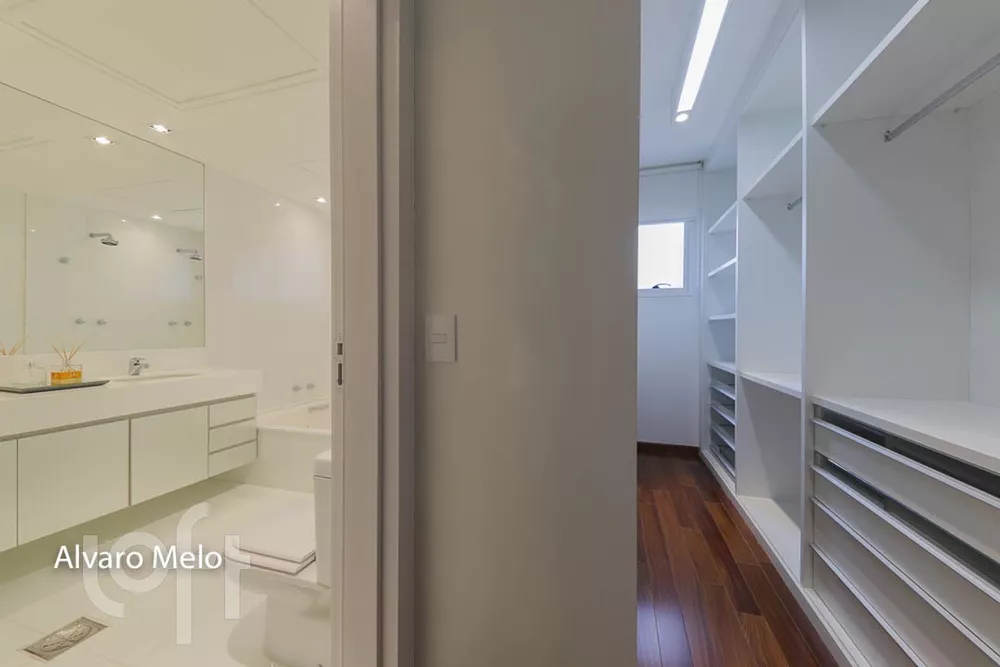 Apartamento à venda com 4 quartos, 260m² - Foto 38