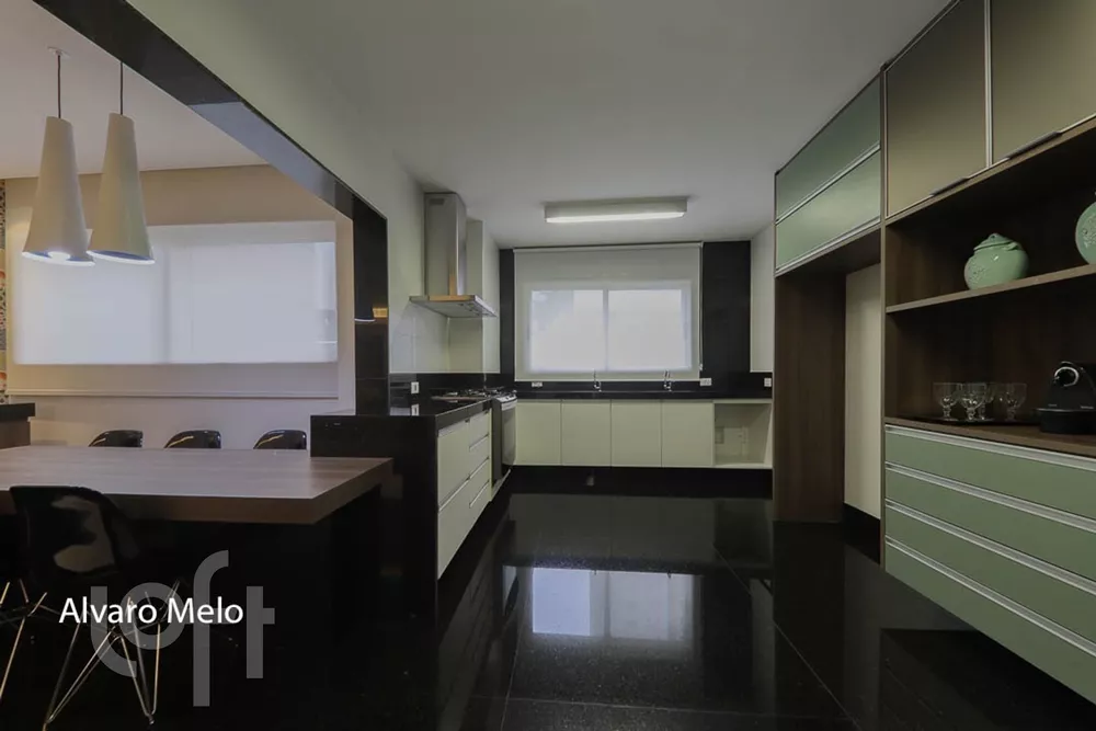 Apartamento à venda com 4 quartos, 260m² - Foto 20