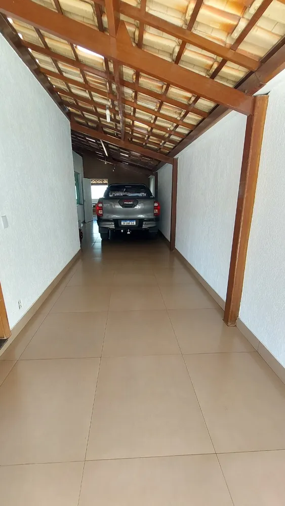 Casa, 3 quartos, 232 m² - Foto 1