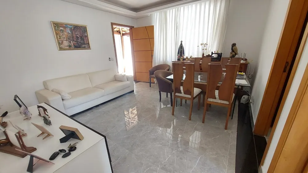 Casa, 3 quartos, 232 m² - Foto 2