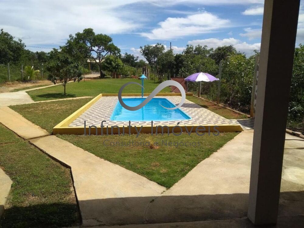 Sítio à venda com 2 quartos, 150m² - Foto 2