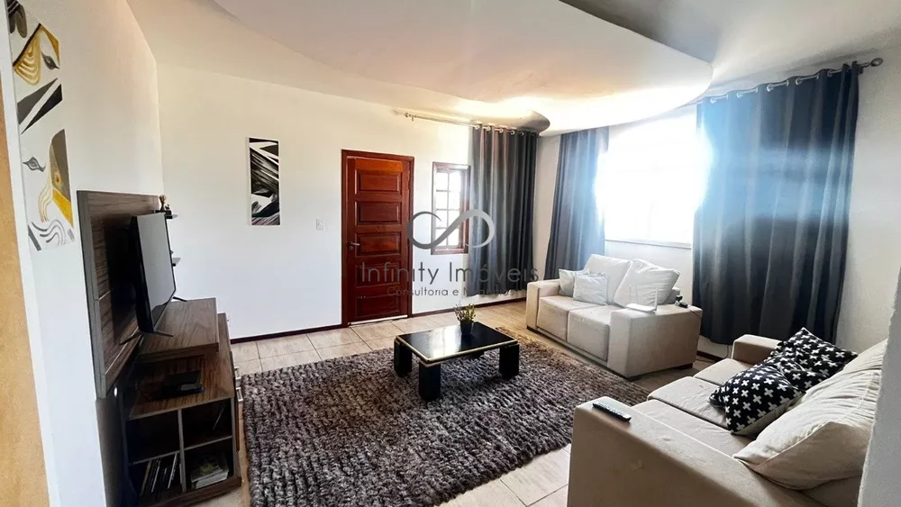 Casa à venda com 3 quartos, 280m² - Foto 4