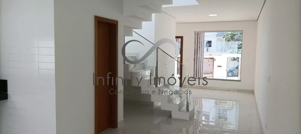 Casa à venda com 3 quartos, 140m² - Foto 11