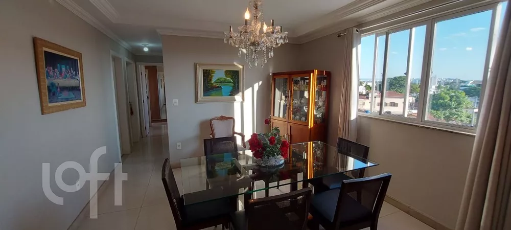 Apartamento à venda com 4 quartos, 154m² - Foto 2