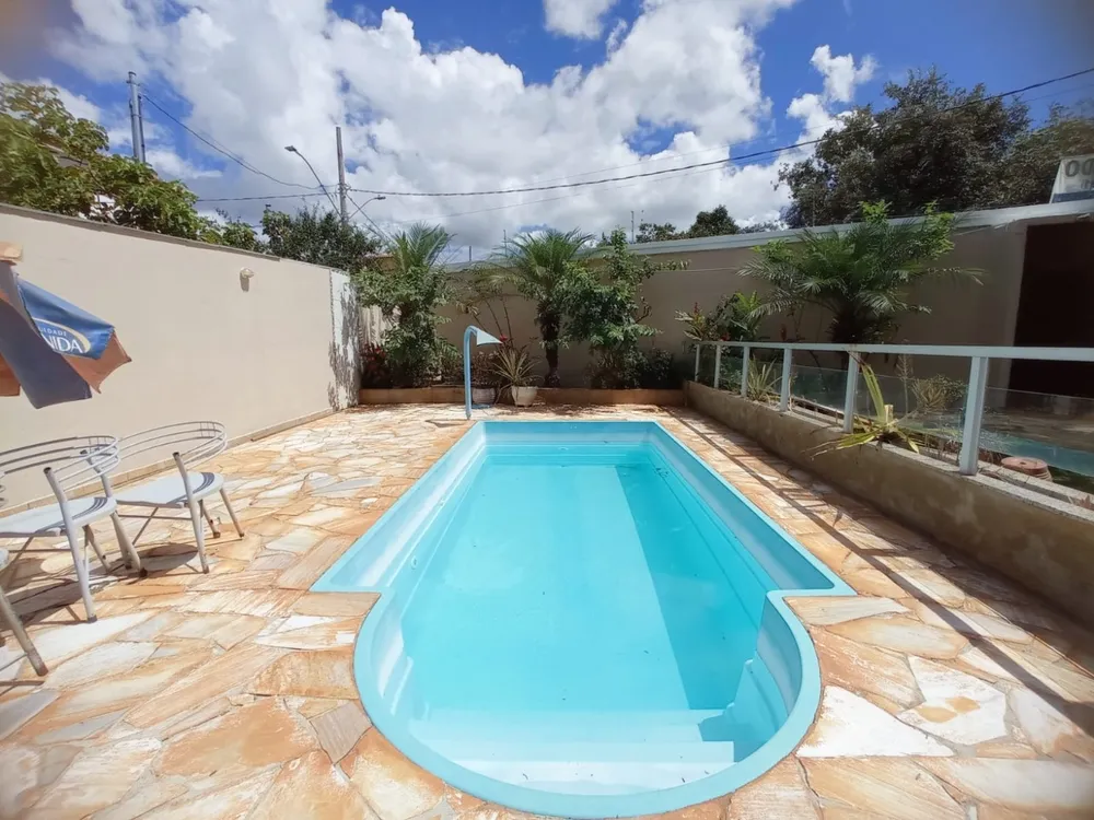 Casa, 4 quartos, 300 m² - Foto 1