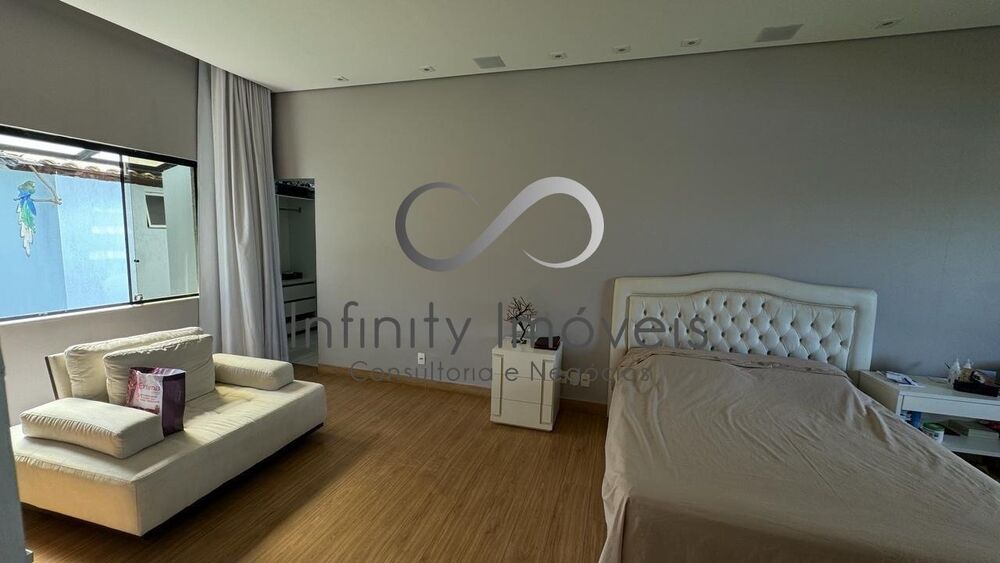 Casa à venda com 5 quartos, 339m² - Foto 3
