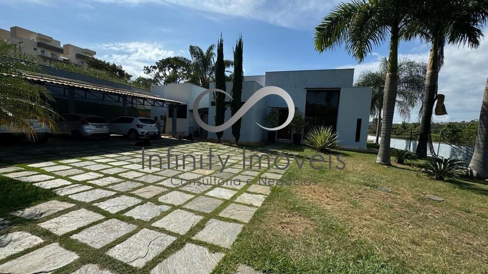 Casa à venda com 5 quartos, 339m² - Foto 1