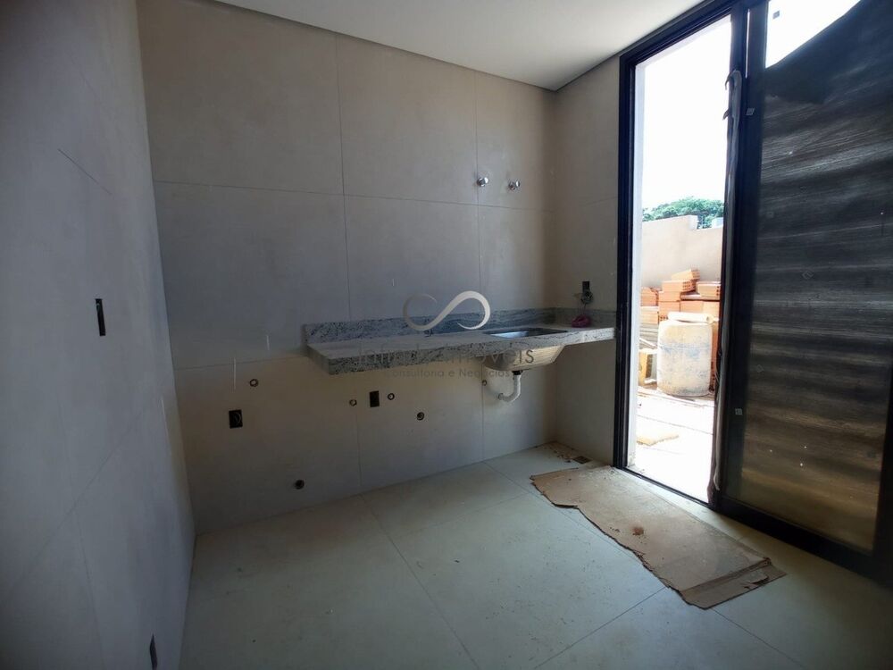 Casa de Condomínio, 4 quartos - Foto 1