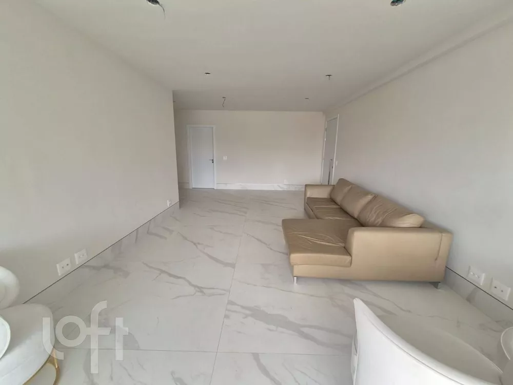 Apartamento à venda com 4 quartos, 155m² - Foto 1