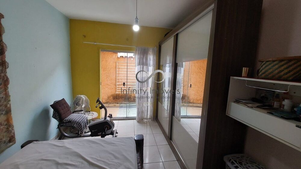 Casa, 4 quartos, 107 m² - Foto 1