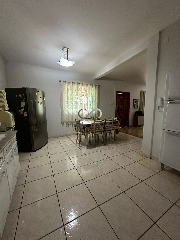 Casa, 3 quartos, 253 m² - Foto 11