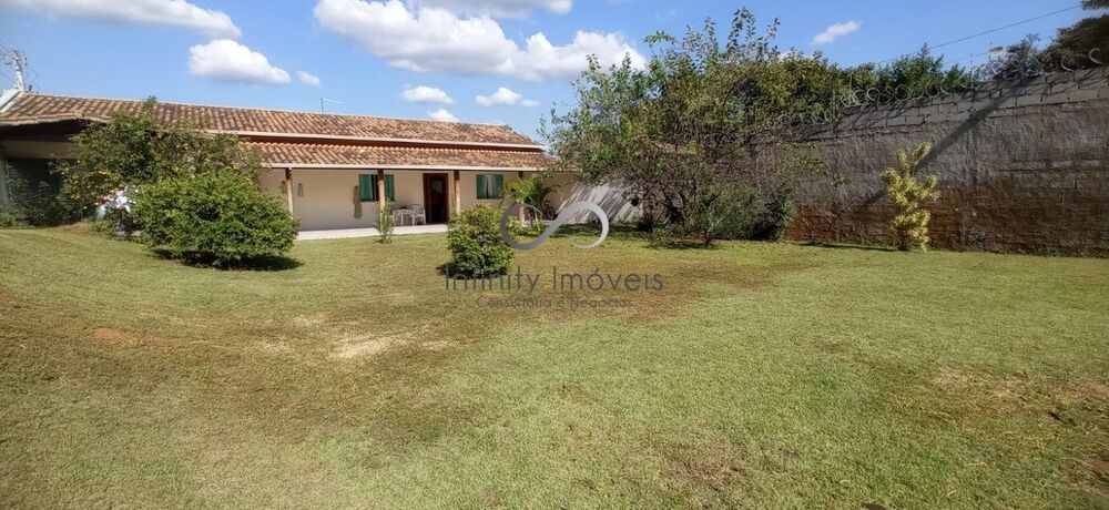 Casa, 3 quartos, 253 m² - Foto 1