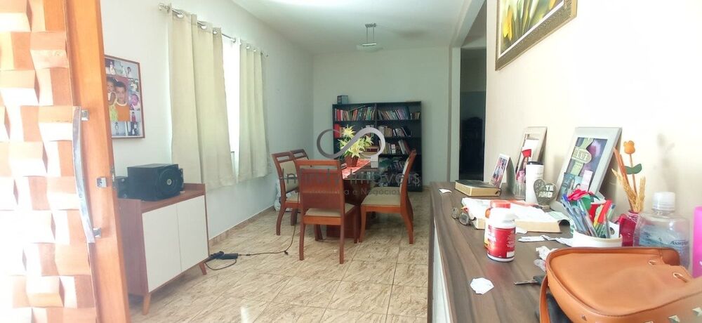 Casa, 3 quartos, 253 m² - Foto 8