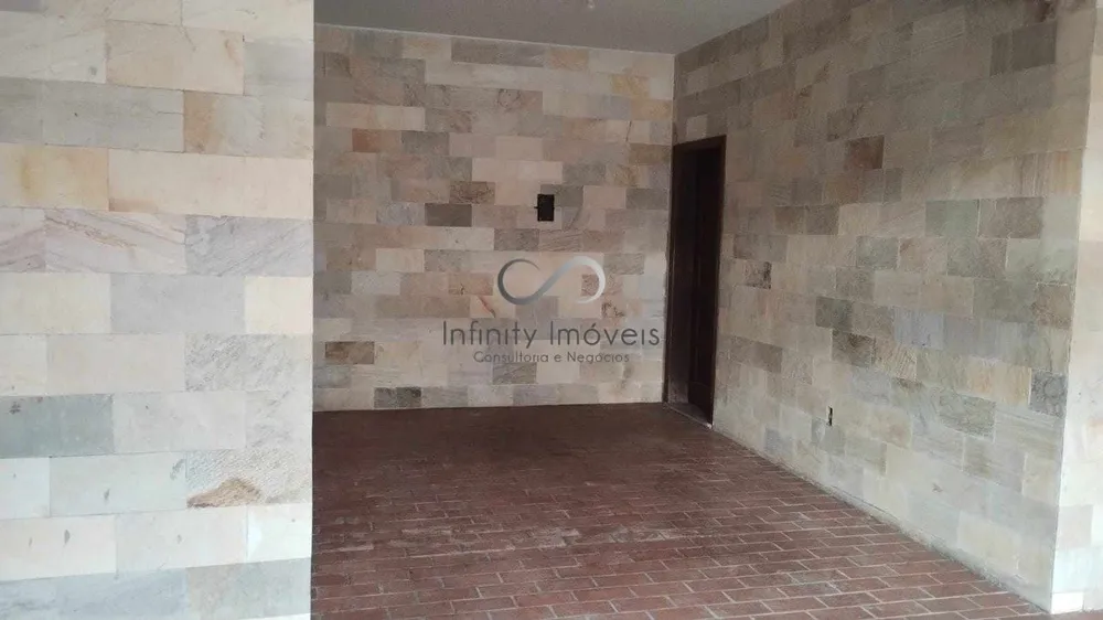 Casa, 4 quartos, 236 m² - Foto 1