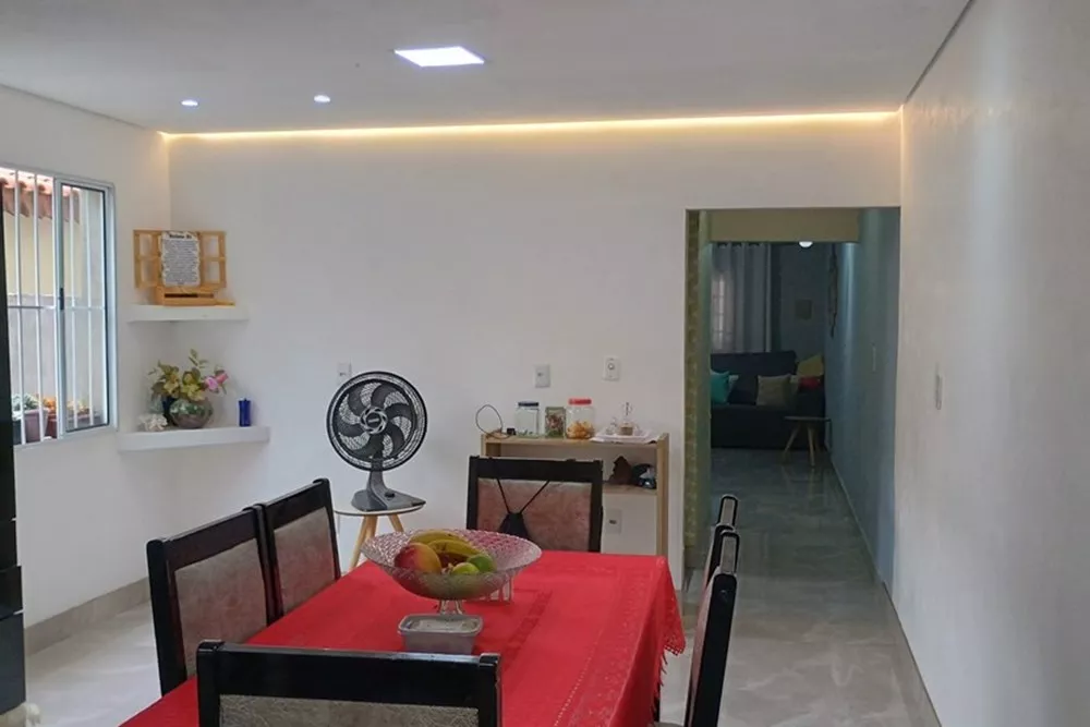 Casa à venda com 3 quartos, 135m² - Foto 4