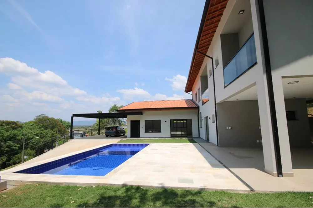 Casa de Condomínio à venda com 4 quartos, 315m² - Foto 3