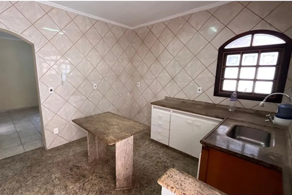 Casa, 4 quartos, 230 m² - Foto 4
