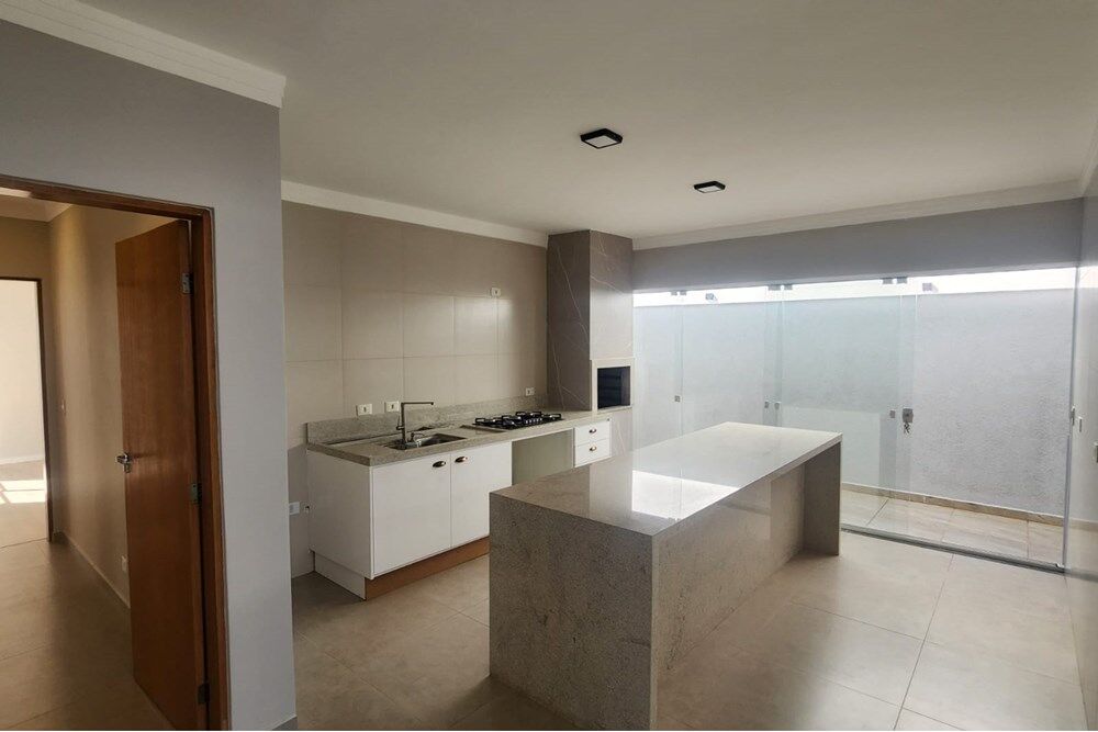 Casa à venda com 3 quartos, 150m² - Foto 3