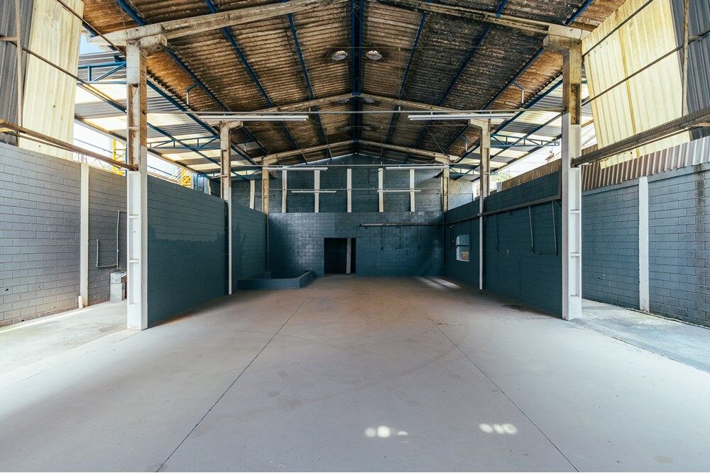 Depósito-Galpão-Armazém à venda, 448m² - Foto 7