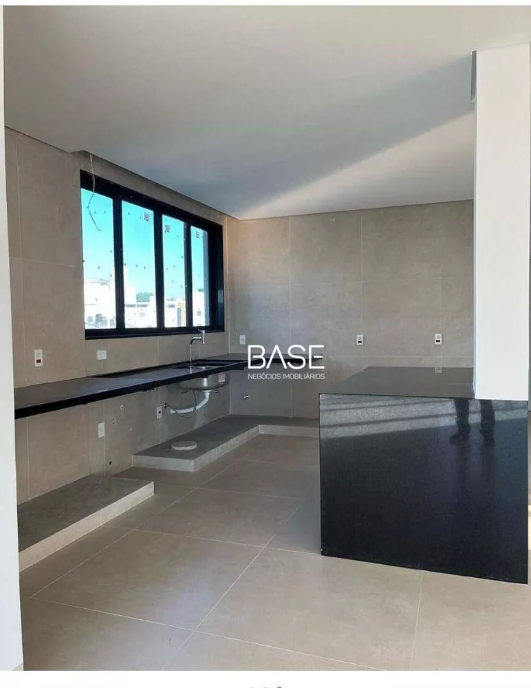 Apartamento, 4 quartos, 220 m² - Foto 1