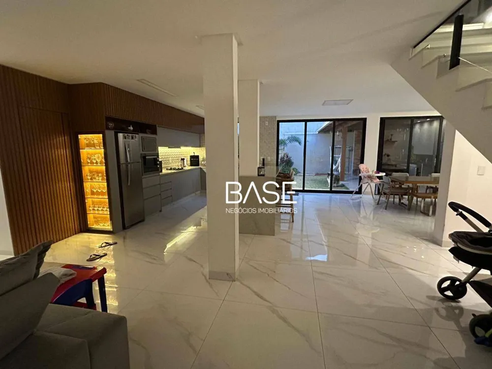 Casa, 4 quartos, 248 m² - Foto 4