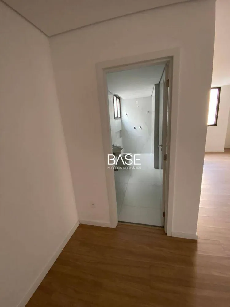 Apartamento, 4 quartos, 225 m² - Foto 2