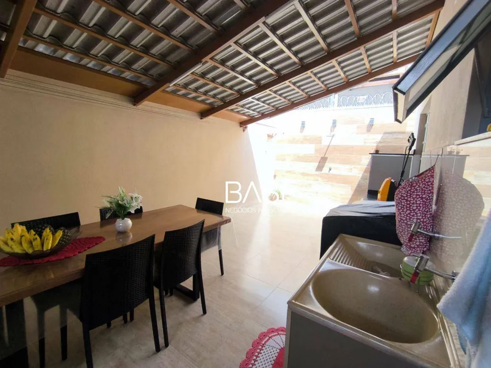 Casa, 3 quartos, 140 m² - Foto 2