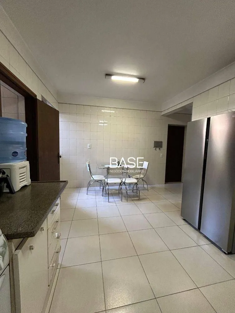 Apartamento, 4 quartos, 196 m² - Foto 7