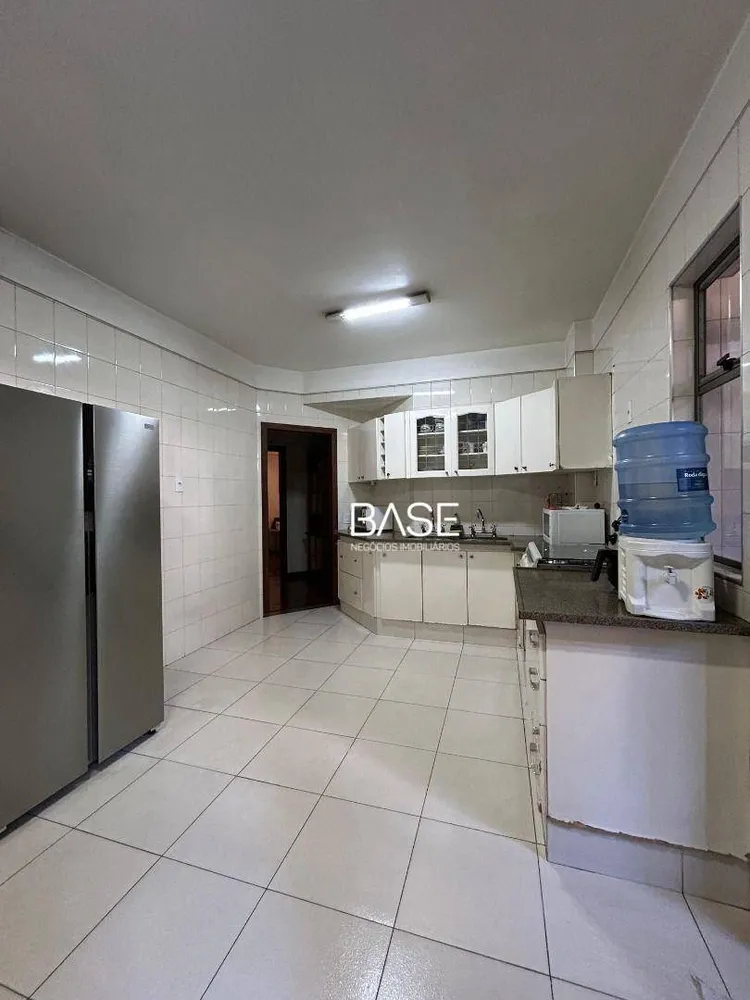 Apartamento, 4 quartos, 196 m² - Foto 8