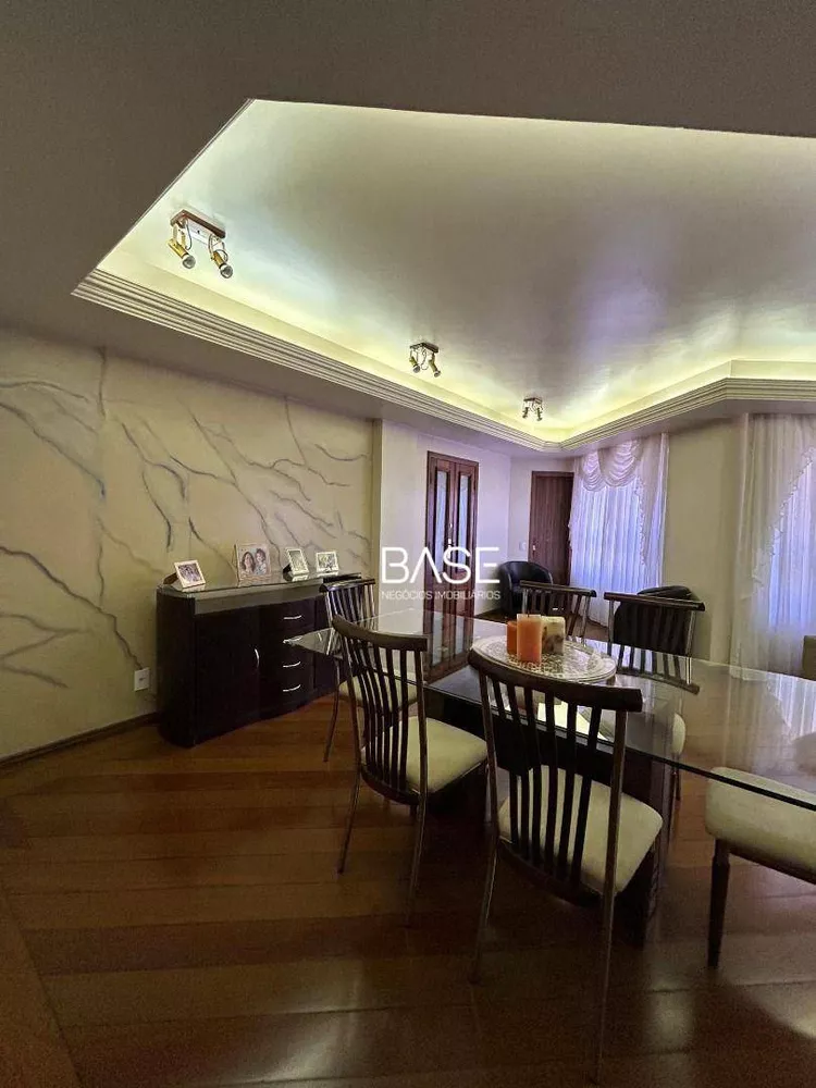 Apartamento, 4 quartos, 196 m² - Foto 2