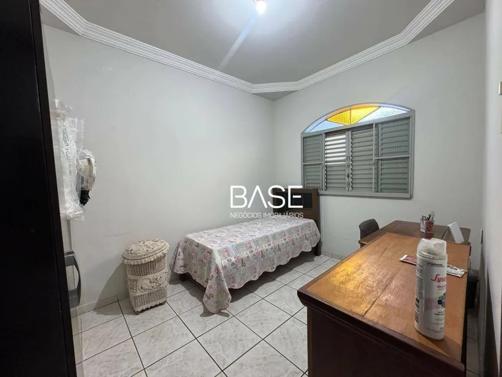 Casa, 3 quartos, 262 m² - Foto 2