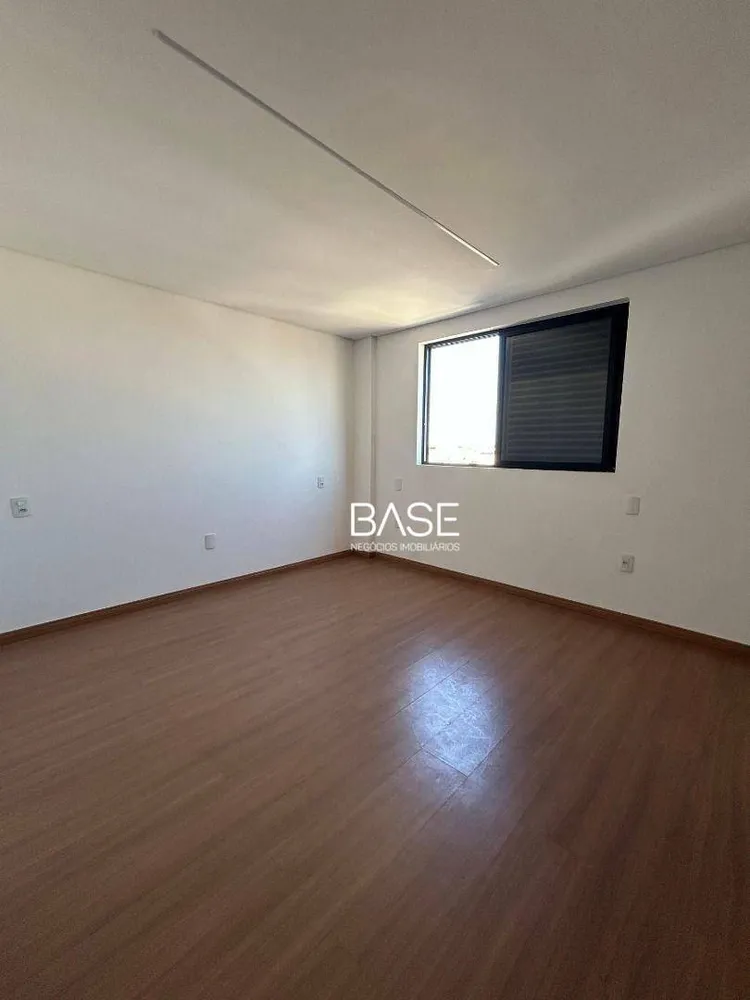 Cobertura, 3 quartos, 206 m² - Foto 4