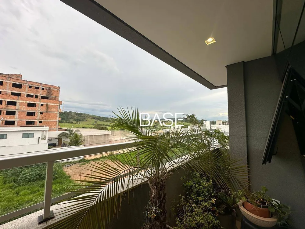 Apartamento, 4 quartos, 220 m² - Foto 2