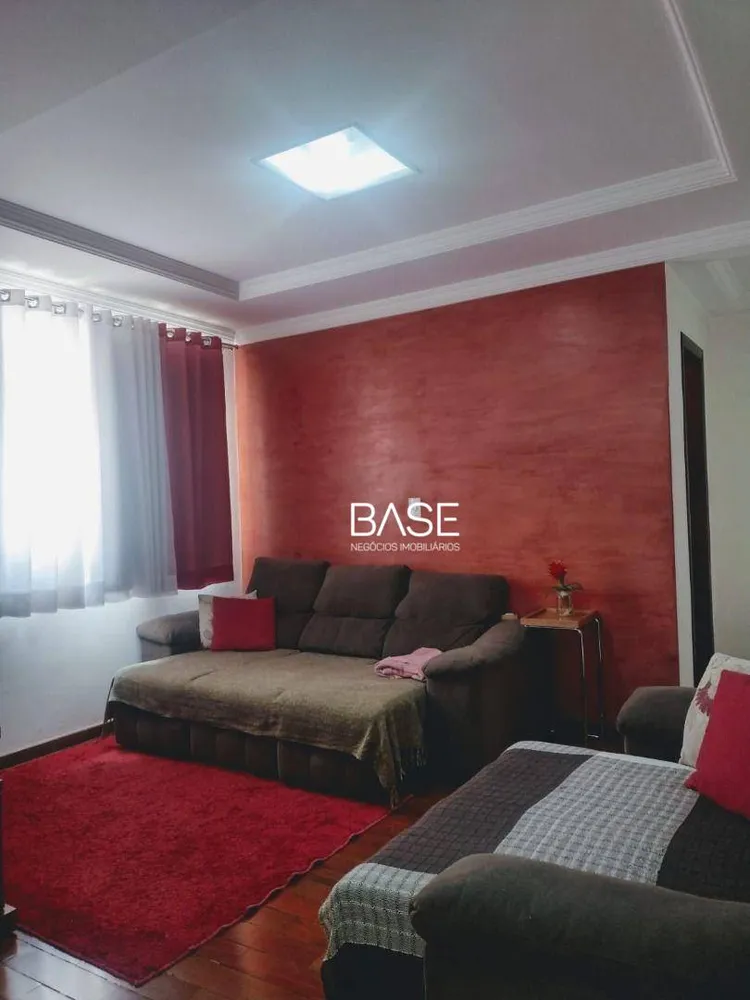 Casa, 3 quartos, 240 m² - Foto 1