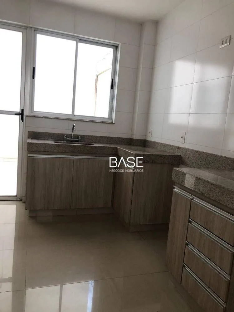 Apartamento, 3 quartos, 130 m² - Foto 2