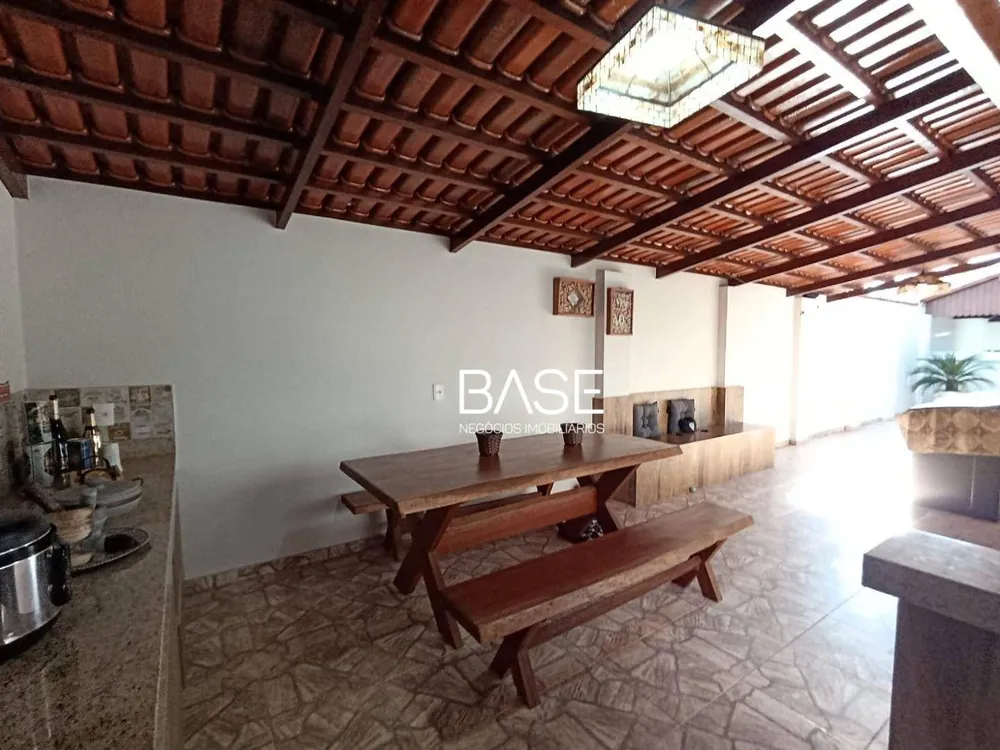 Casa, 3 quartos, 218 m² - Foto 11